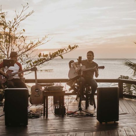 Live music at Tranquilseas